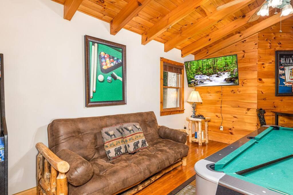 Pigeonforge Cabin Game Roomdog Friendlyhot Tub Pigeon Forge Esterno foto